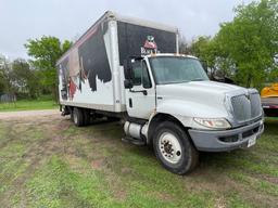 2014 International Durastar Boxtruck 26ft. With lift Gate, max 4 motor as is no warranty