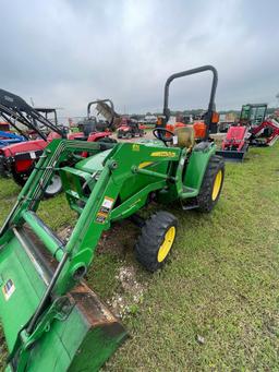 John Deere 3038E With 2200 hrs hy trans 4x4