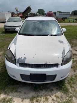 2010 Chevy Impala 4 door 128K miles runs & Drives has Exhaust leak clean title