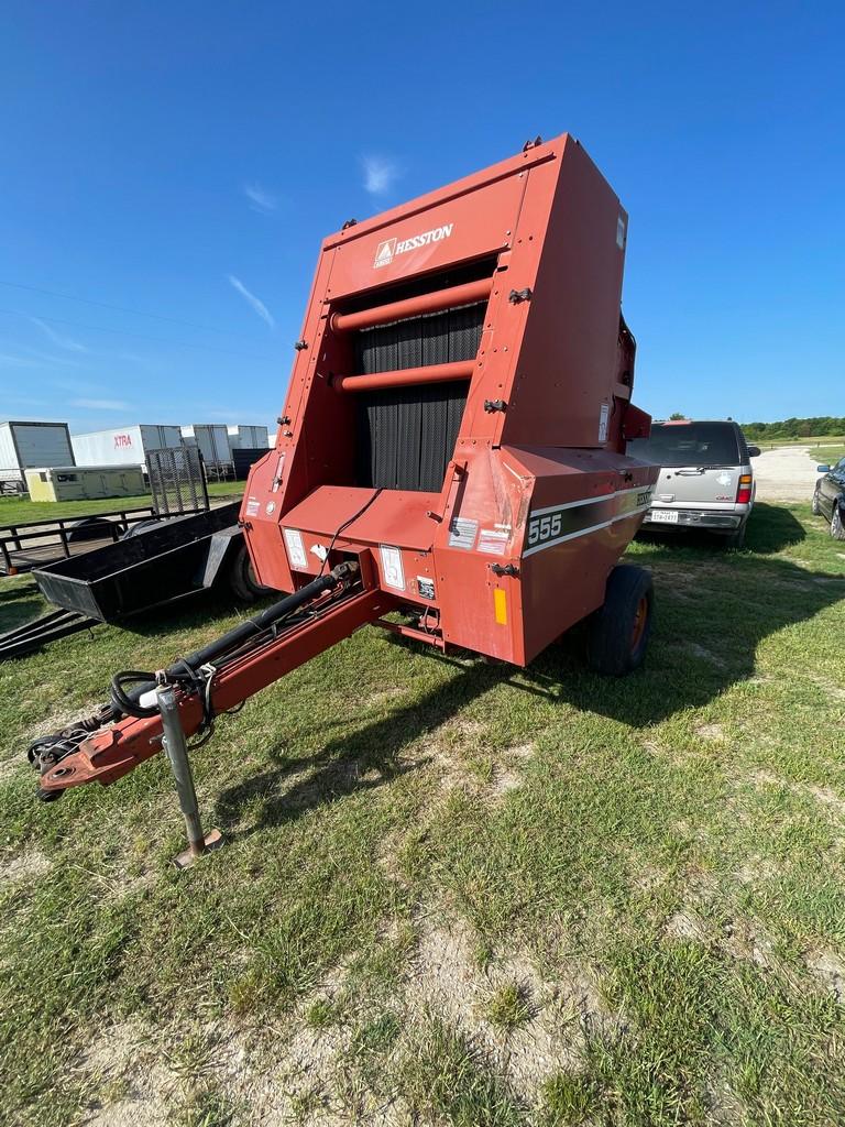 Hesston 555 4x6 Bale with Moniter & Pto