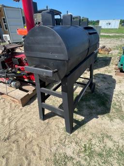 Brinkman Grill with propane burnes good condition