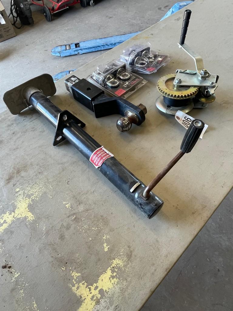 Anchor points,trailer jack,hand winch,recover hitch