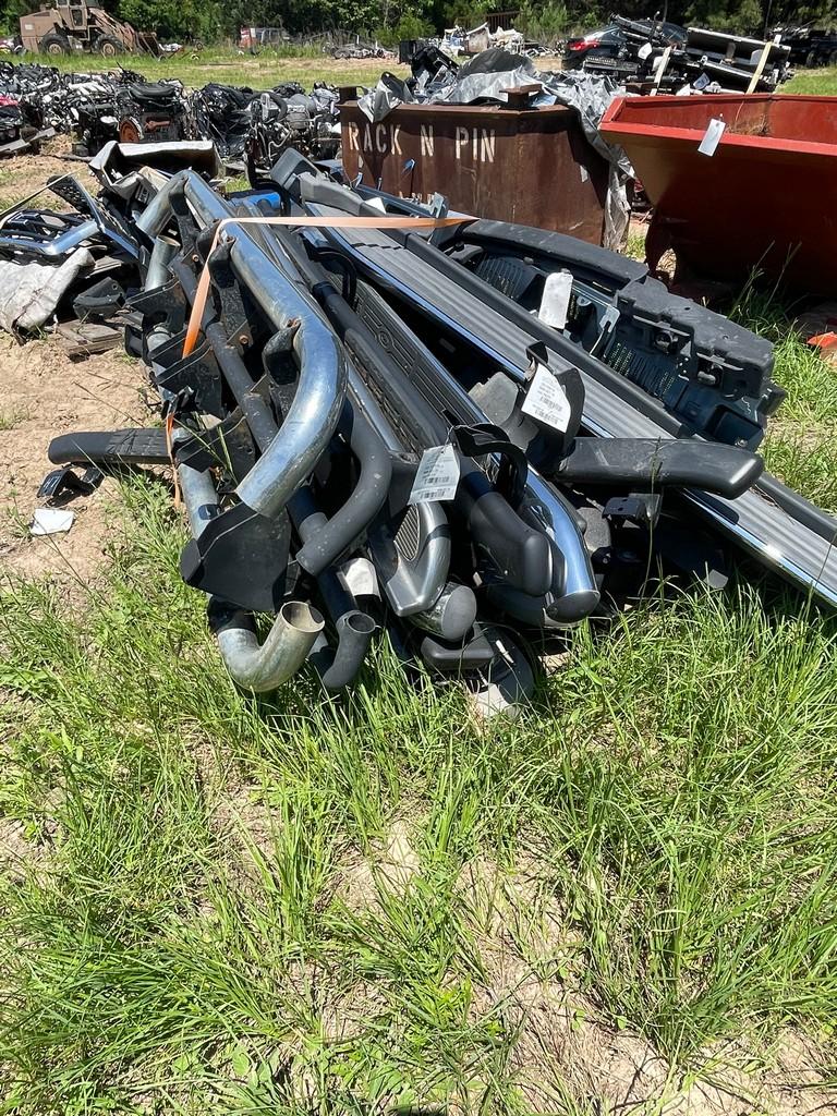 Pallet full of GM/Chevy & Ford Nerf Bars