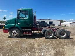 2003 Volvo Day Cab 9 speed trans volvo diesel engine runs & drives lots of new parts has AC vin#4V4M