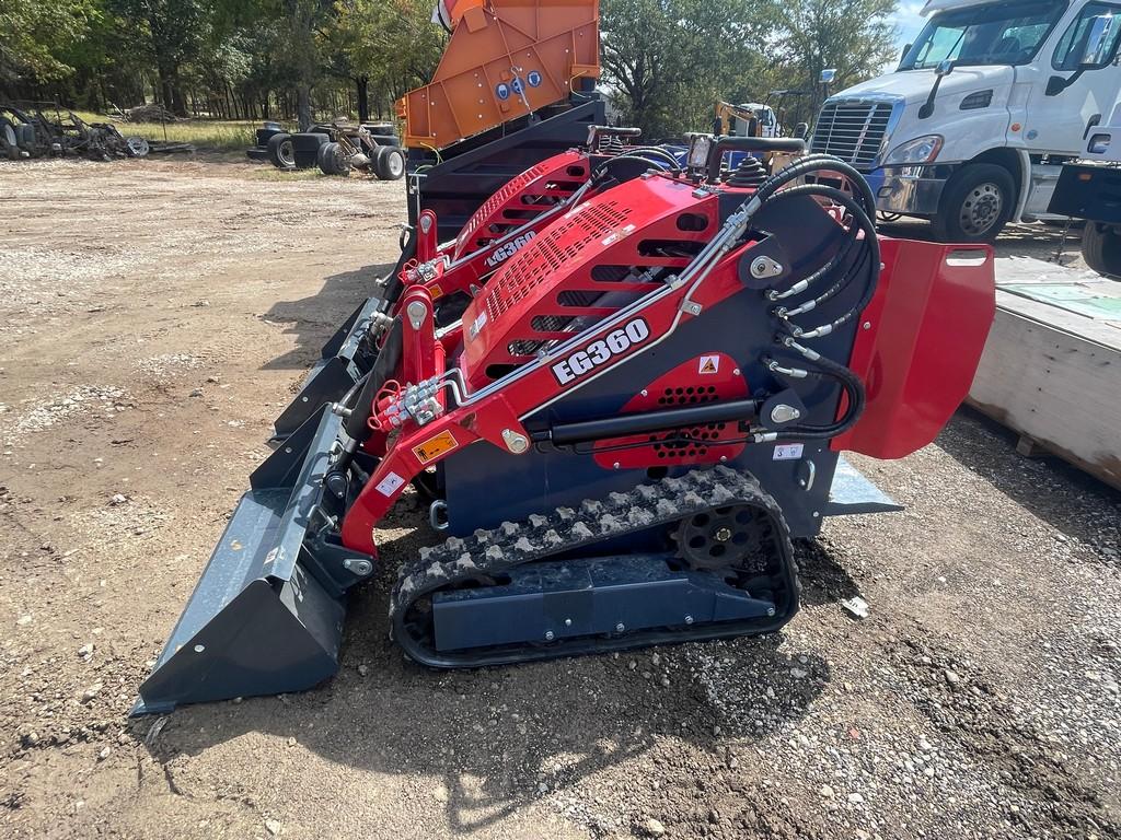 New Mini Skid Steer EG360 check Fluids