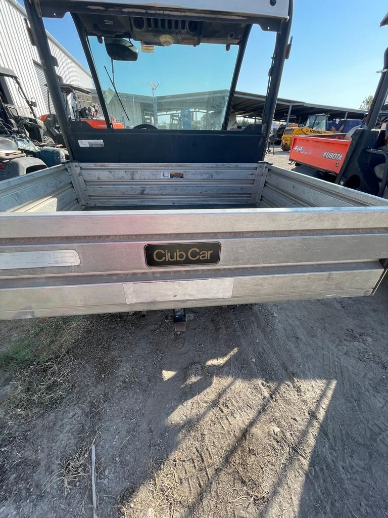 Clubcar Carryall Gas runs 583 hrs