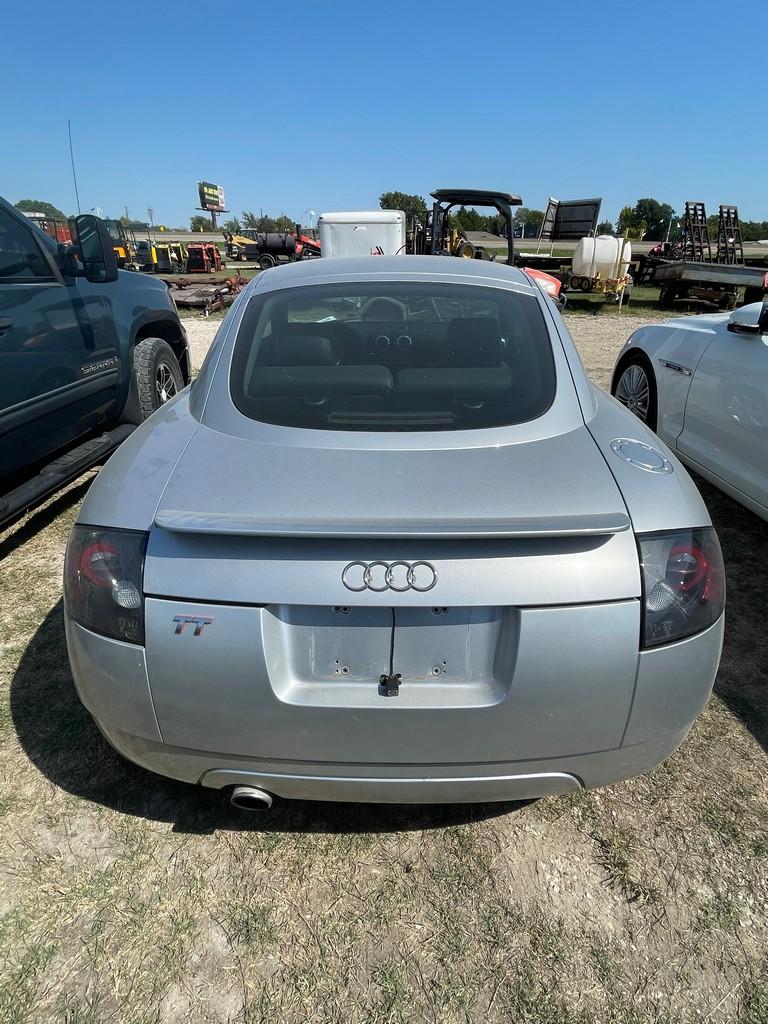 2001 Audi TT V5 Turbo Standard Trans Show 159K Runs & drives rebuilt title