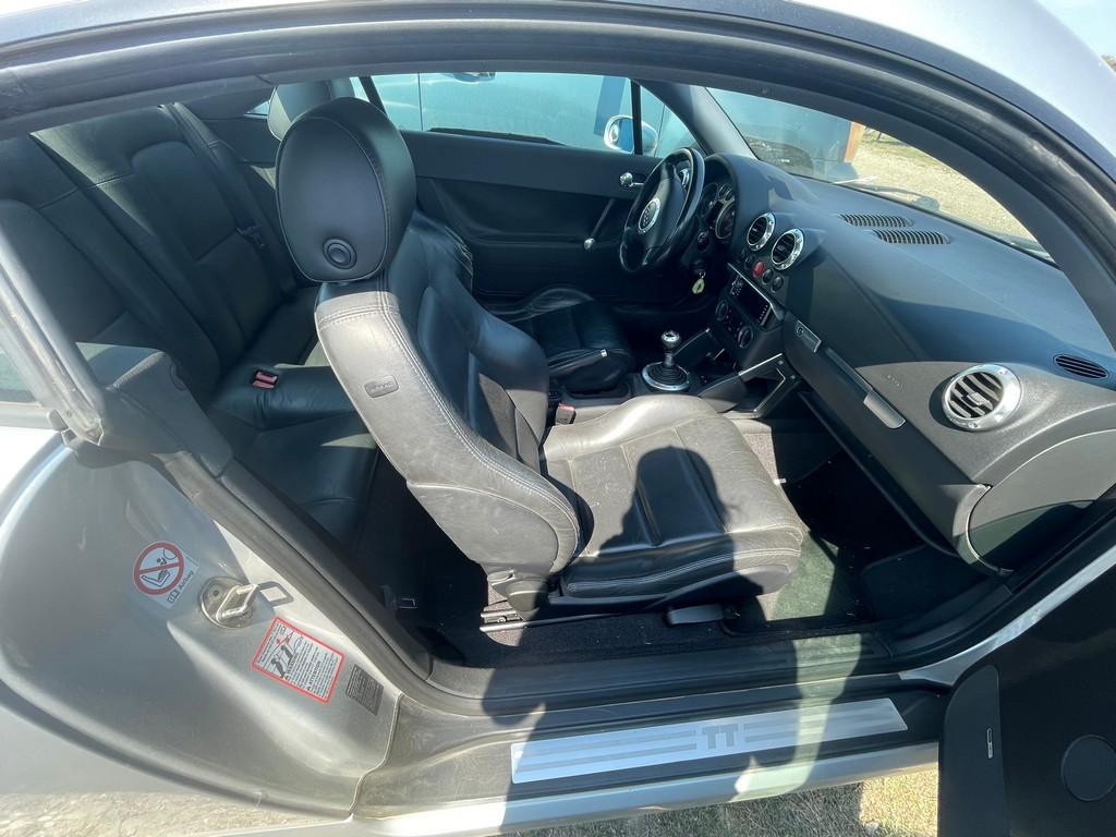 2001 Audi TT V5 Turbo Standard Trans Show 159K Runs & drives rebuilt title