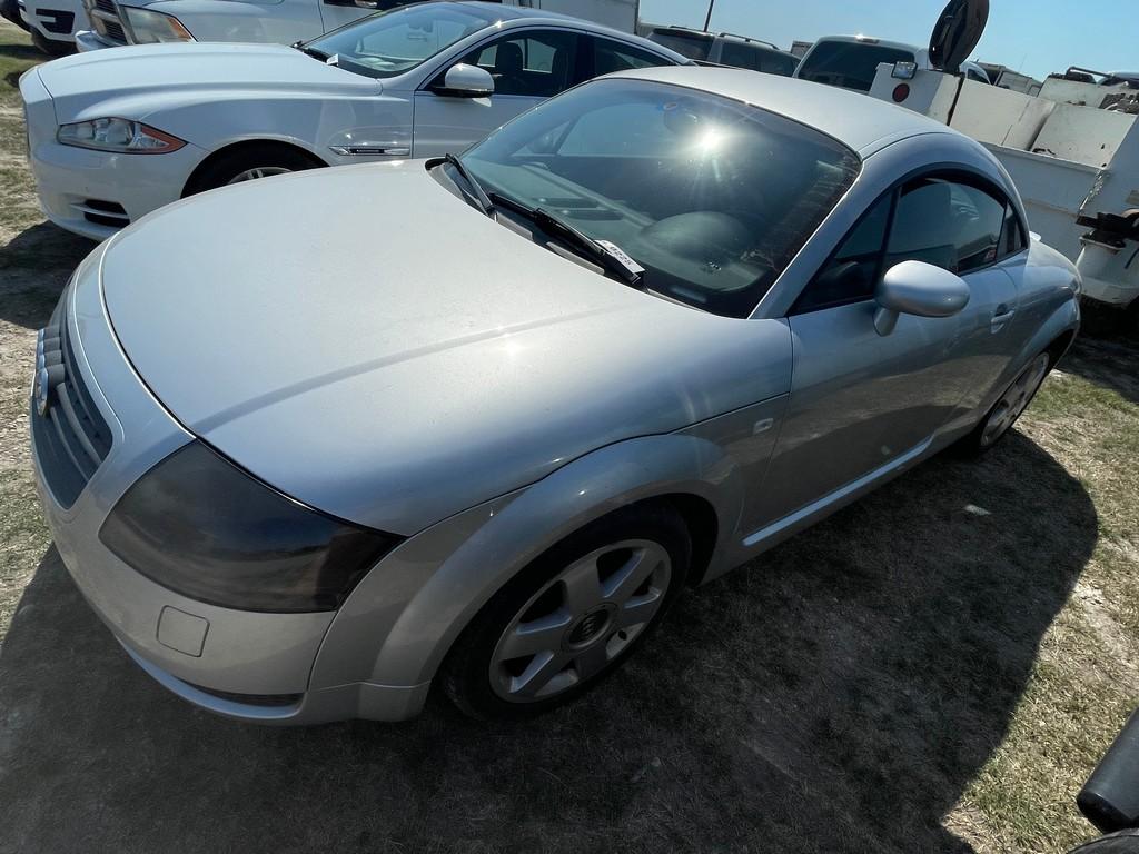 2001 Audi TT V5 Turbo Standard Trans Show 159K Runs & drives rebuilt title