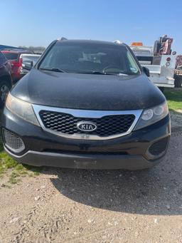 2013 Kia SUV non running clean title