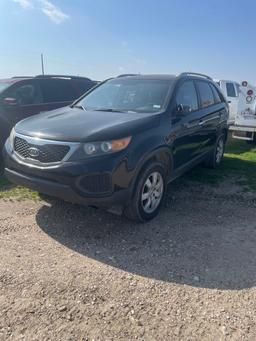 2013 Kia SUV non running clean title