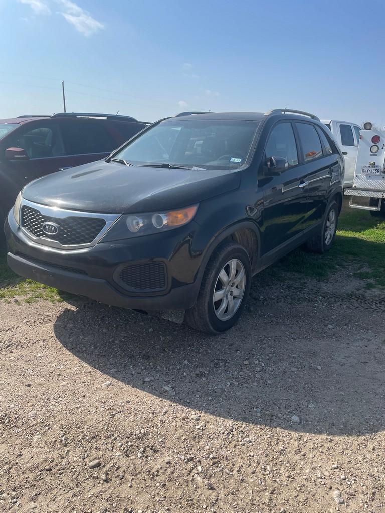 2013 Kia SUV non running clean title