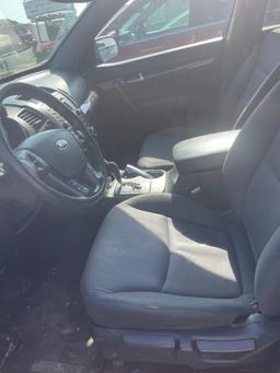 2013 Kia SUV non running clean title