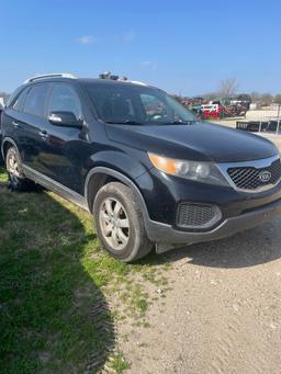 2013 Kia SUV non running clean title