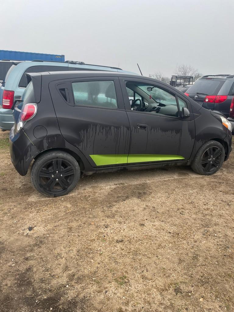 2015 Chevy spark runs and drives great 118K miles vin#11052