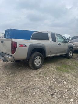 2005 Chevy Colorado Ext Cab 160K miles runs & drives clean title vin#04552