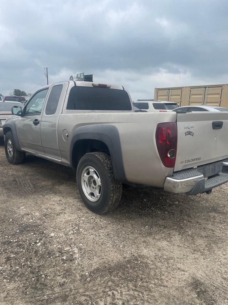 2005 Chevy Colorado Ext Cab 160K miles runs & drives clean title vin#04552