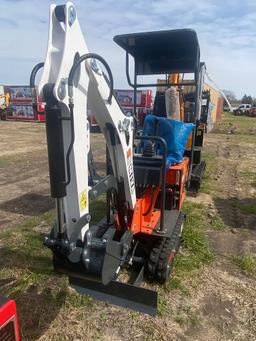 2024 Miva VA08 Mini Excavator 13.5hp Gas engine