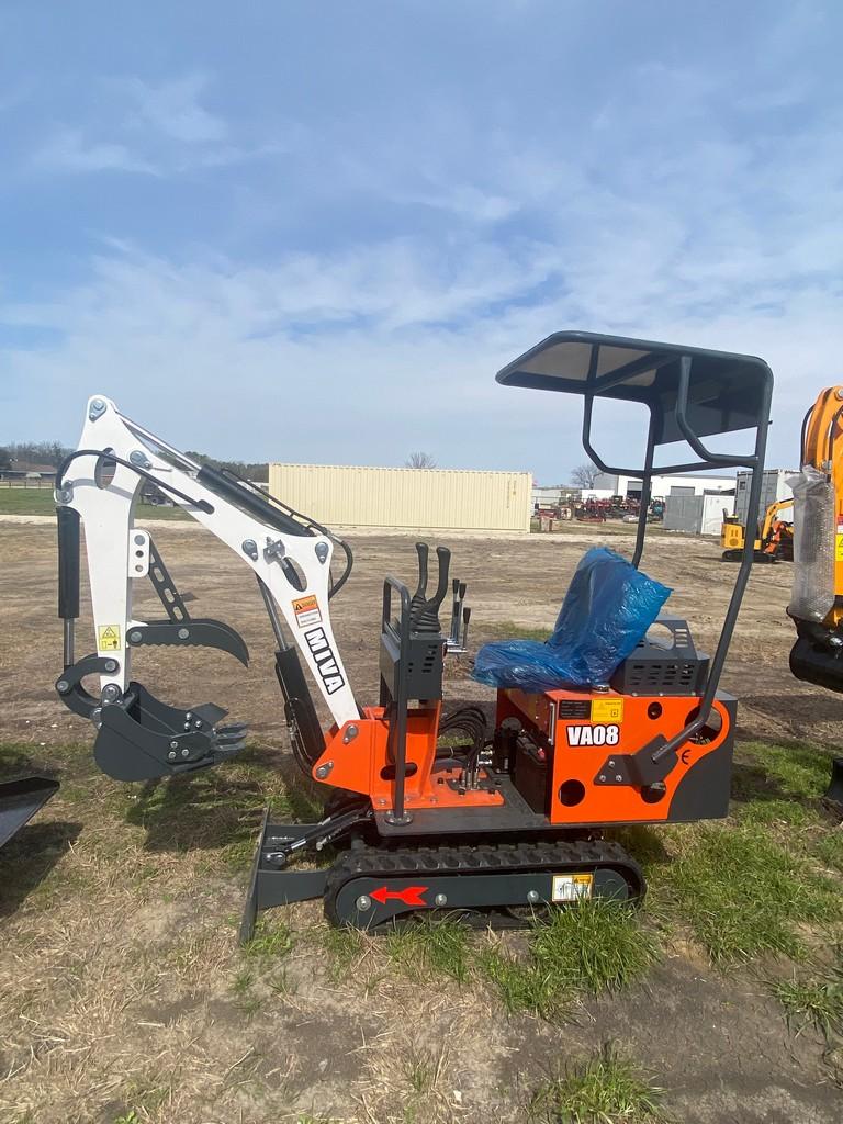 2024 Miva VA08 Mini Excavator 13.5hp Gas engine