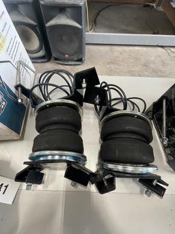 Load Lifter bags for Silverado and Sierra great condition used