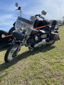 1999 Harley Davidson Wide Glide 1200CC 59K miles with screening eagle kit, Clear Title