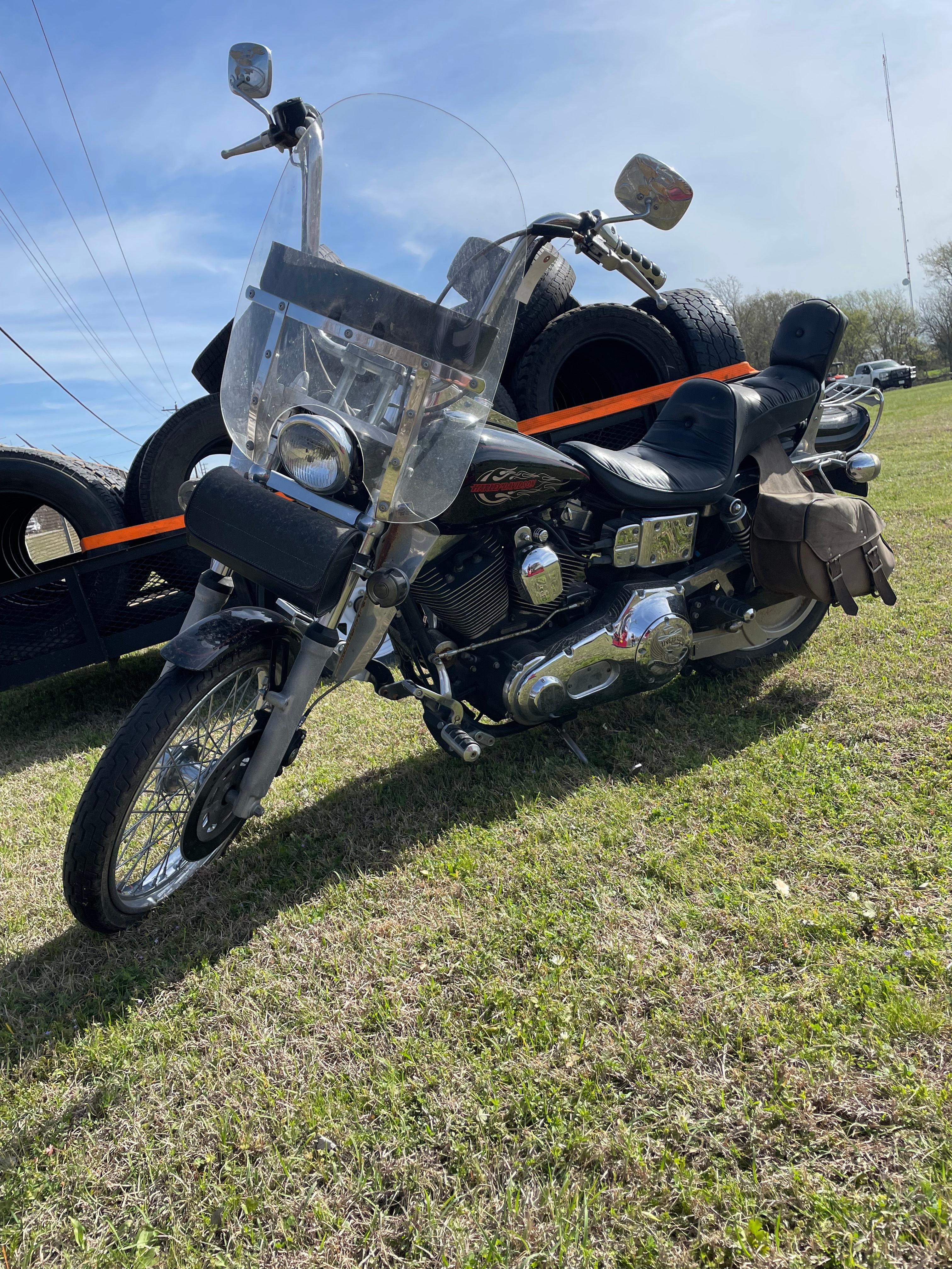 1999 Harley Davidson Wide Glide 1200CC 59K miles with screening eagle kit, Clear Title
