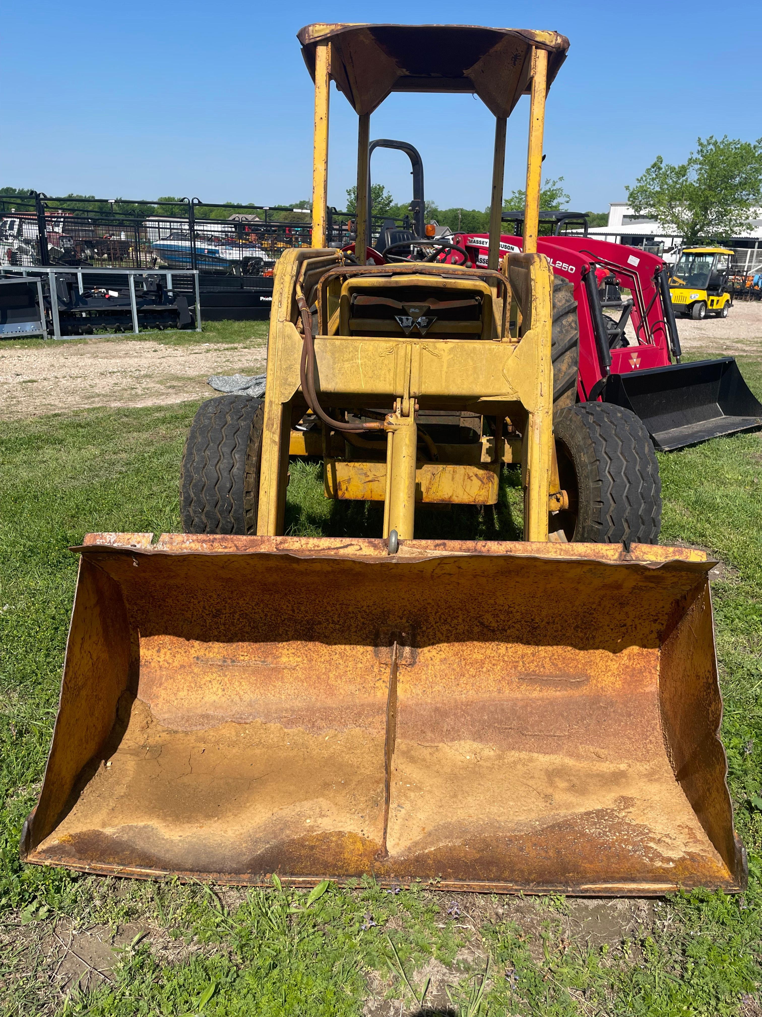 Massey Ferguson M1538