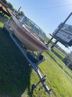 1983 Glassmaster lake Ready 2.5L OMC Stern Drive, Tags good till eptember 2025 has title