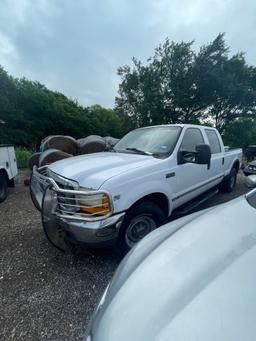 2000 Ford F250 5 Speed Triton V8Clean title A70484