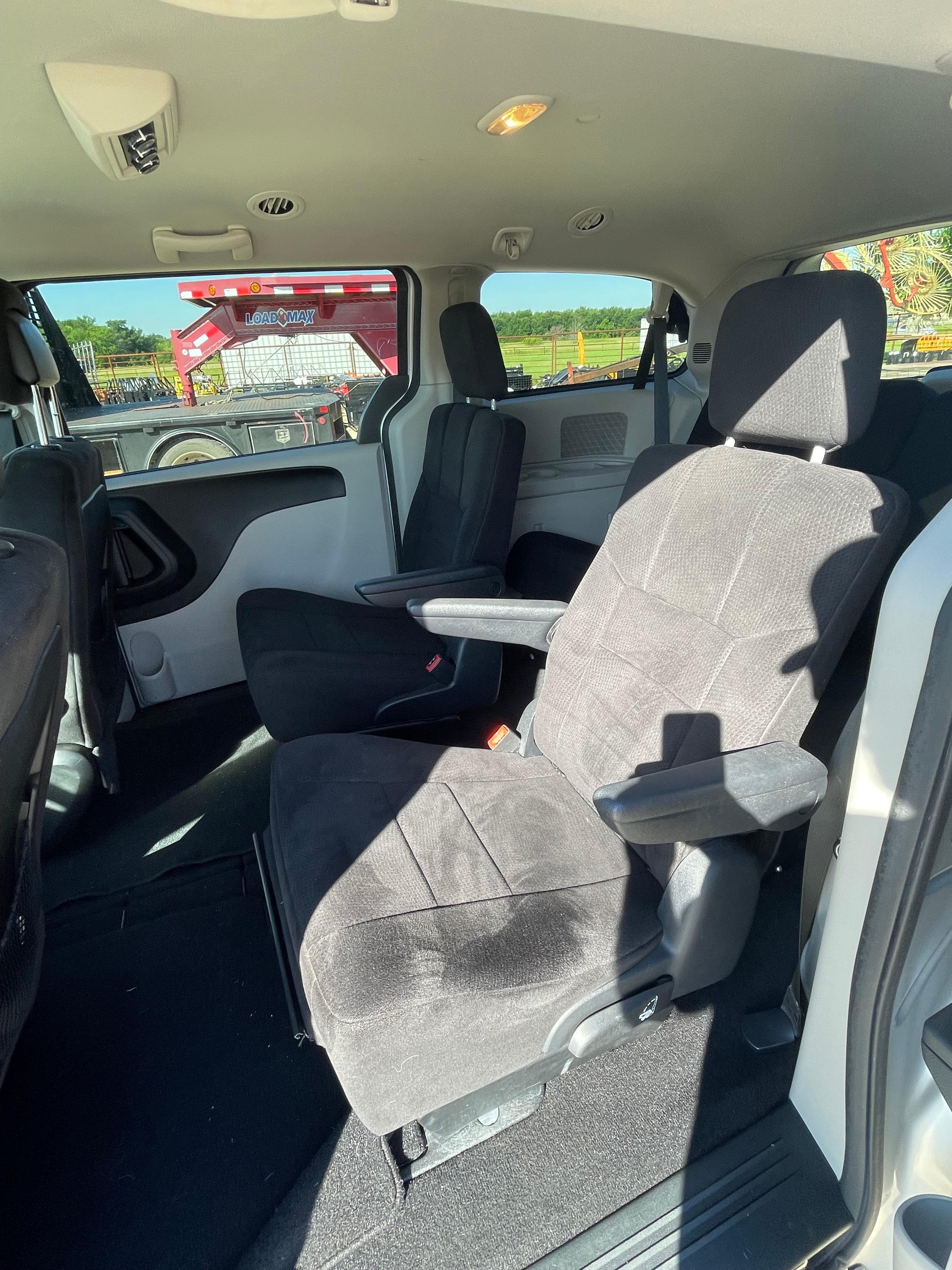 2011 Dodge Caravan 95,508 miles Vin#2D4RN4DG0BRR670909