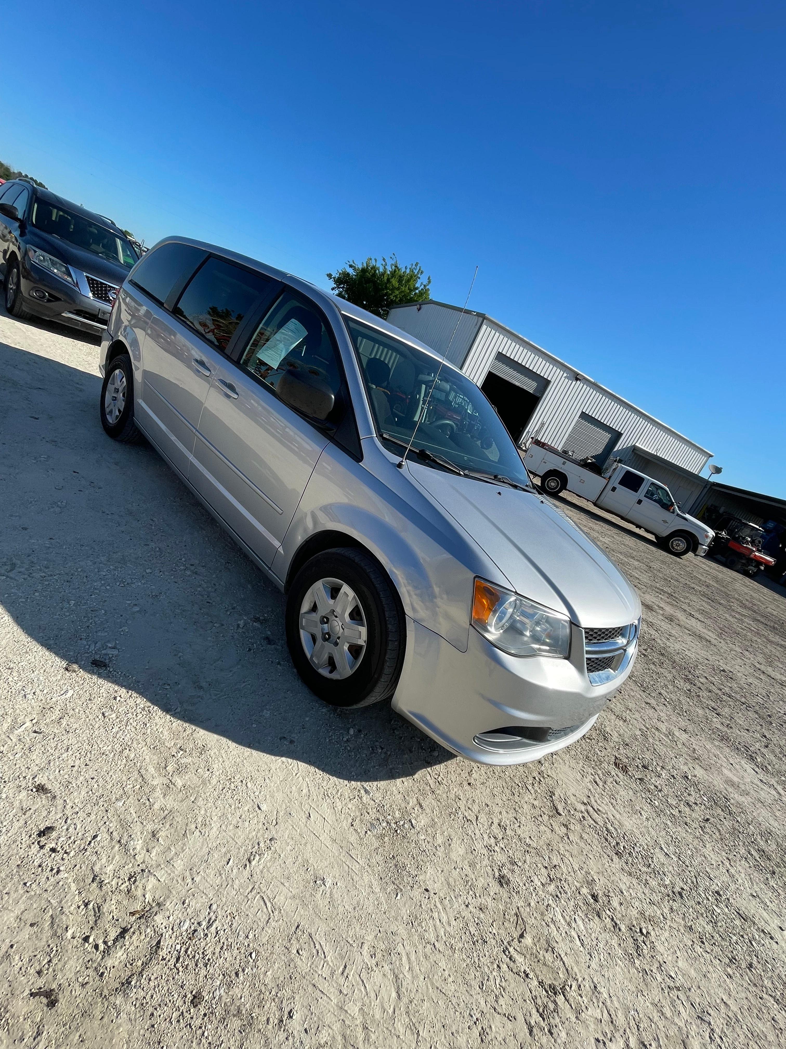 2011 Dodge Caravan 95,508 miles Vin#2D4RN4DG0BRR670909