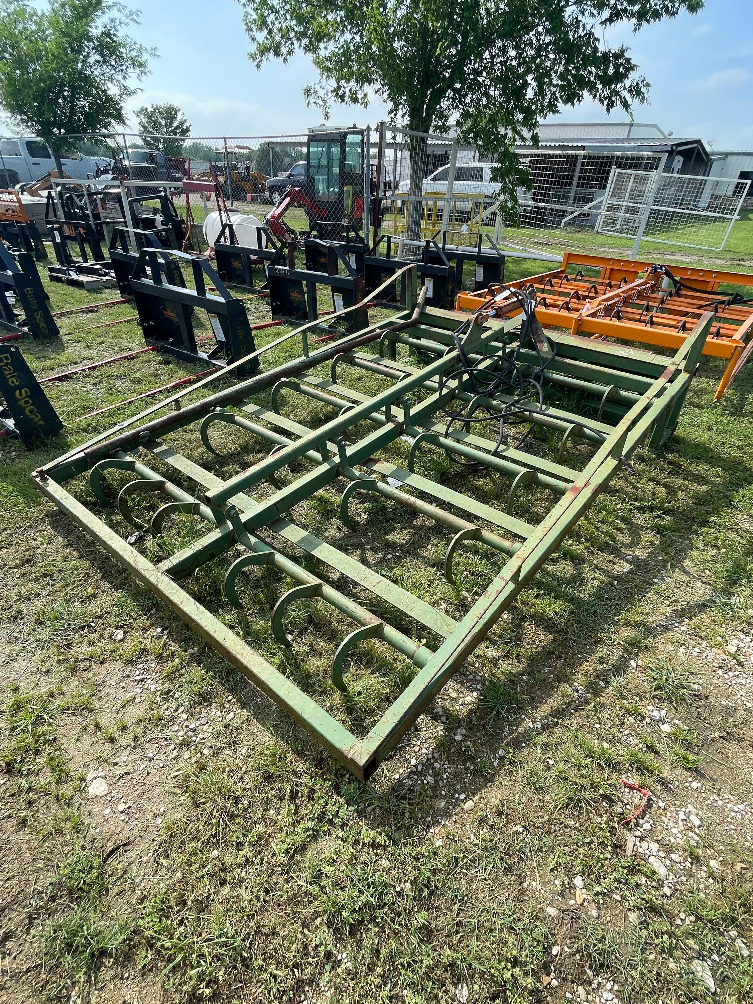 Hay Accumulator