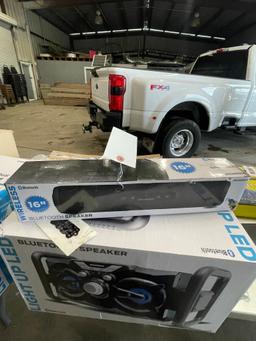 16" Wireless Bluetooth Speaker