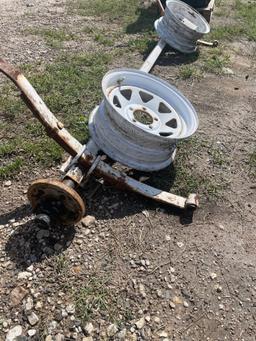 Trailer axle with 2 rims