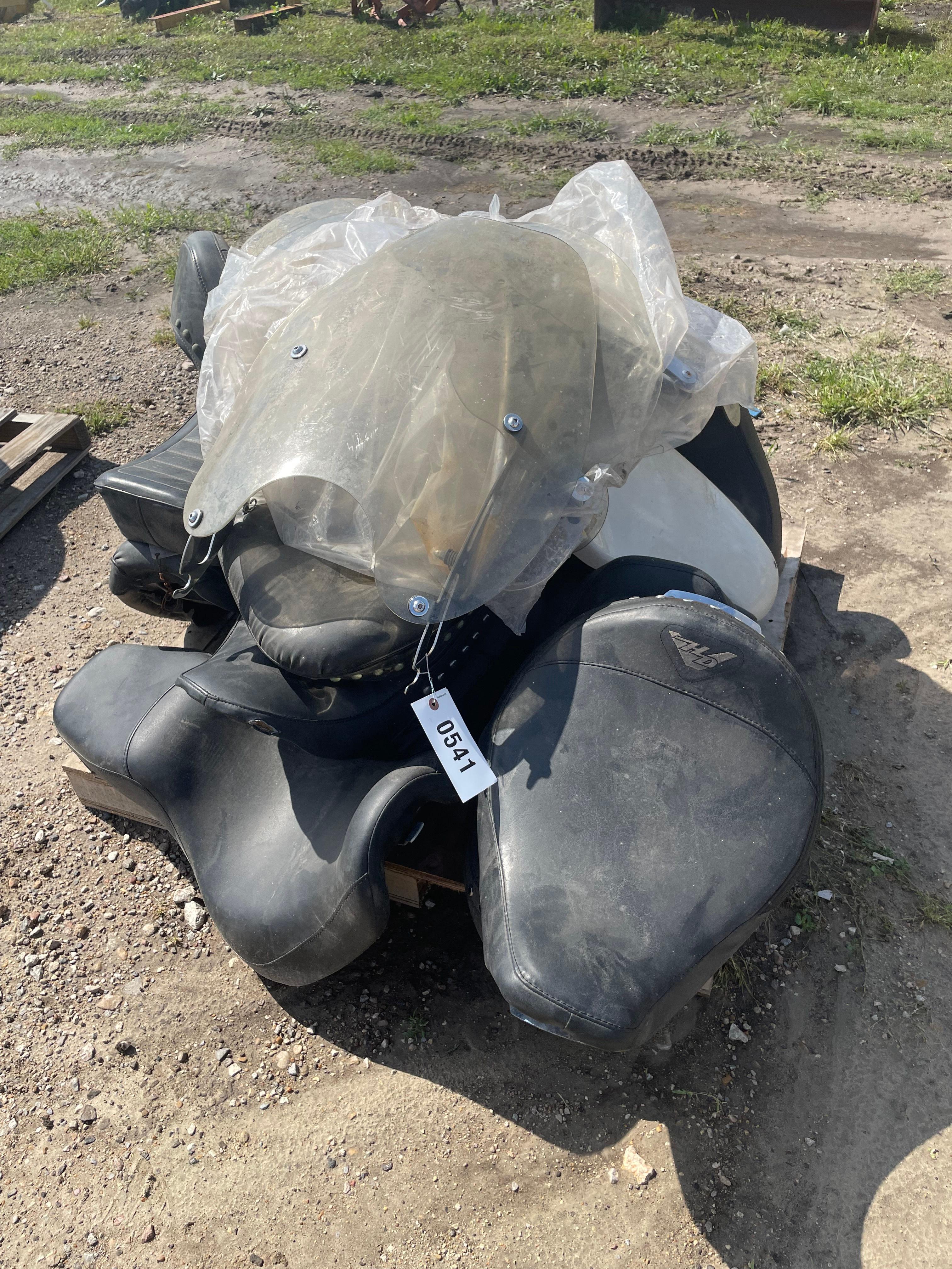 Pallet of Harley Davidson Seats/5 wind shields