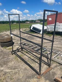 Stand up tire rack