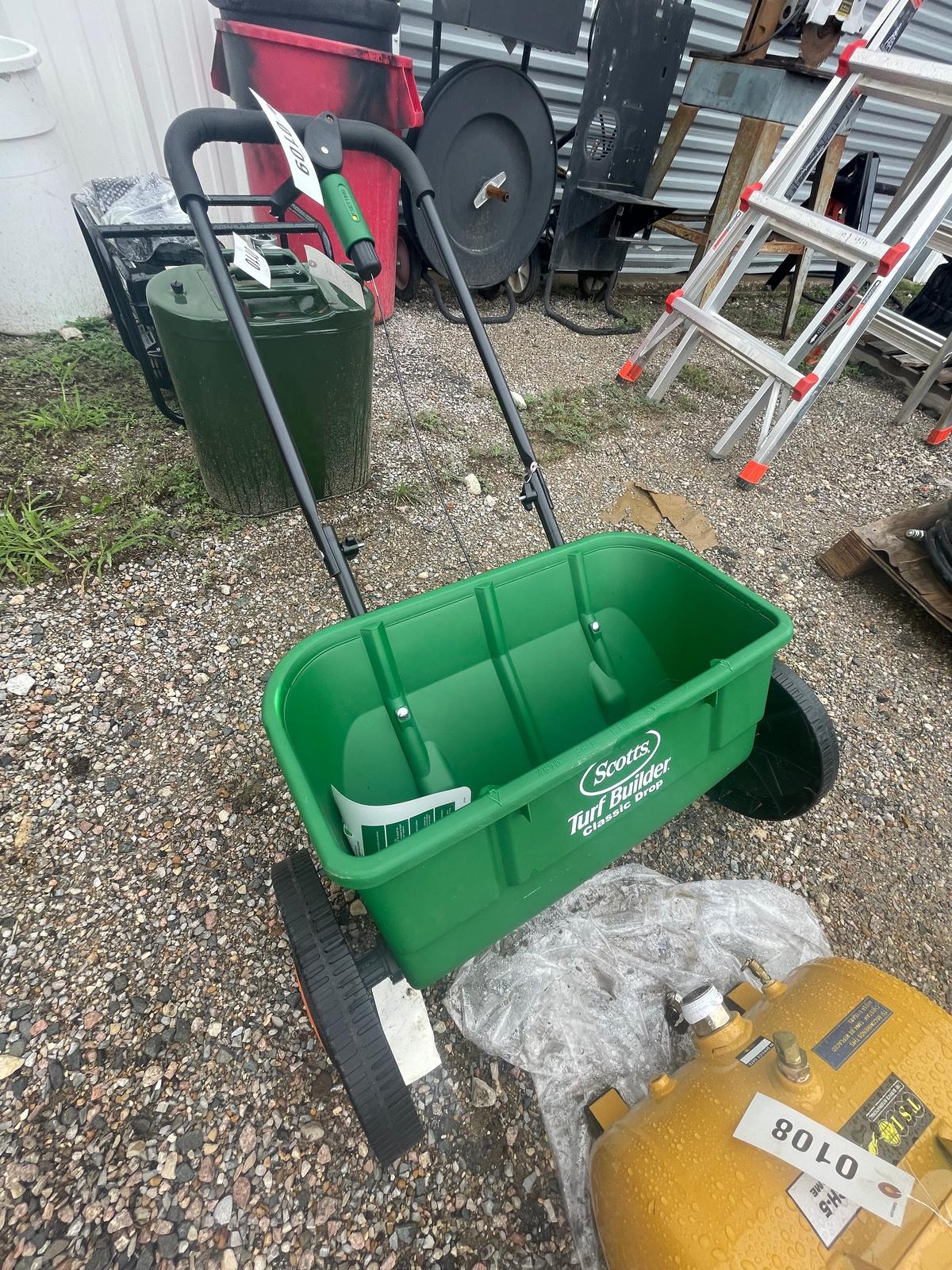 Scotts Turf Builder classic drop spreader