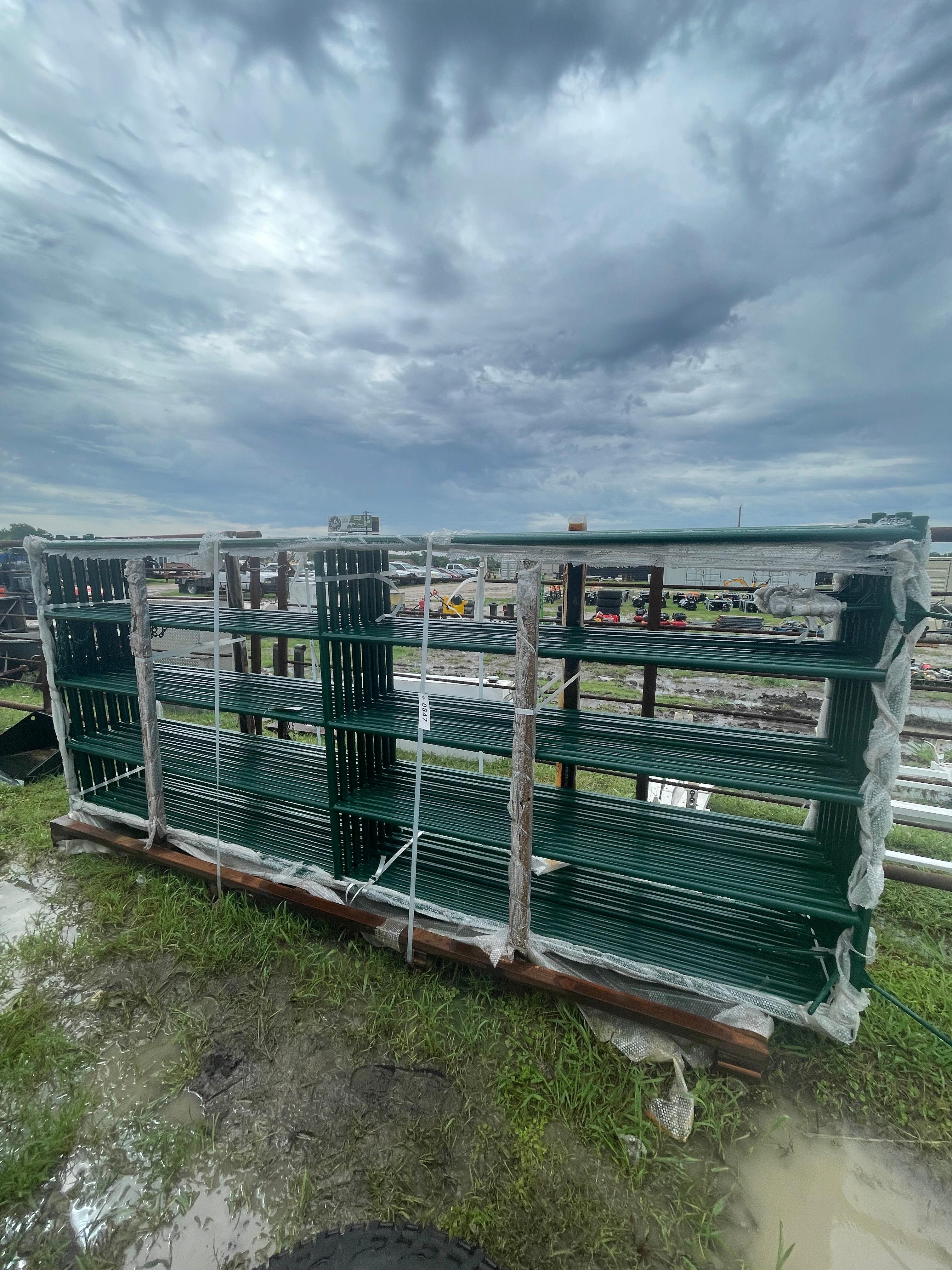 1-New 12'x6' 5 rail gate