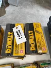 Box of 28degree wire weld framing nails