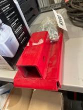 Forklift receiver hitch attachment