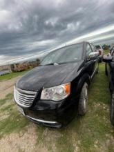 2016 Chrysler mini Van 2C4RC1JGSGR247336 140,300 miles runs and drives