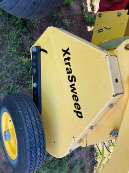 New Holland BR 750 Round Baler