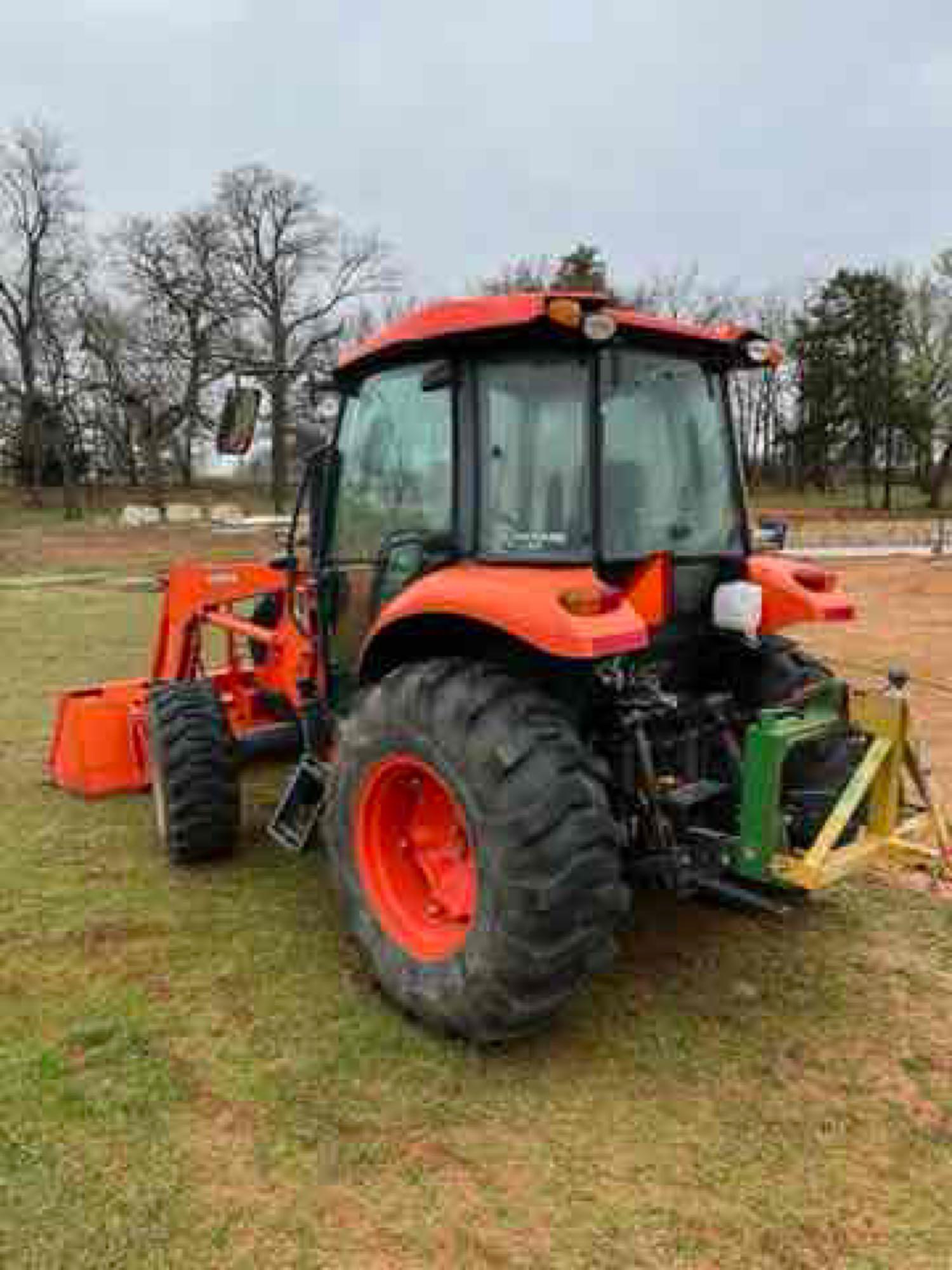 Kubota M7060D Tractor with Front Loader