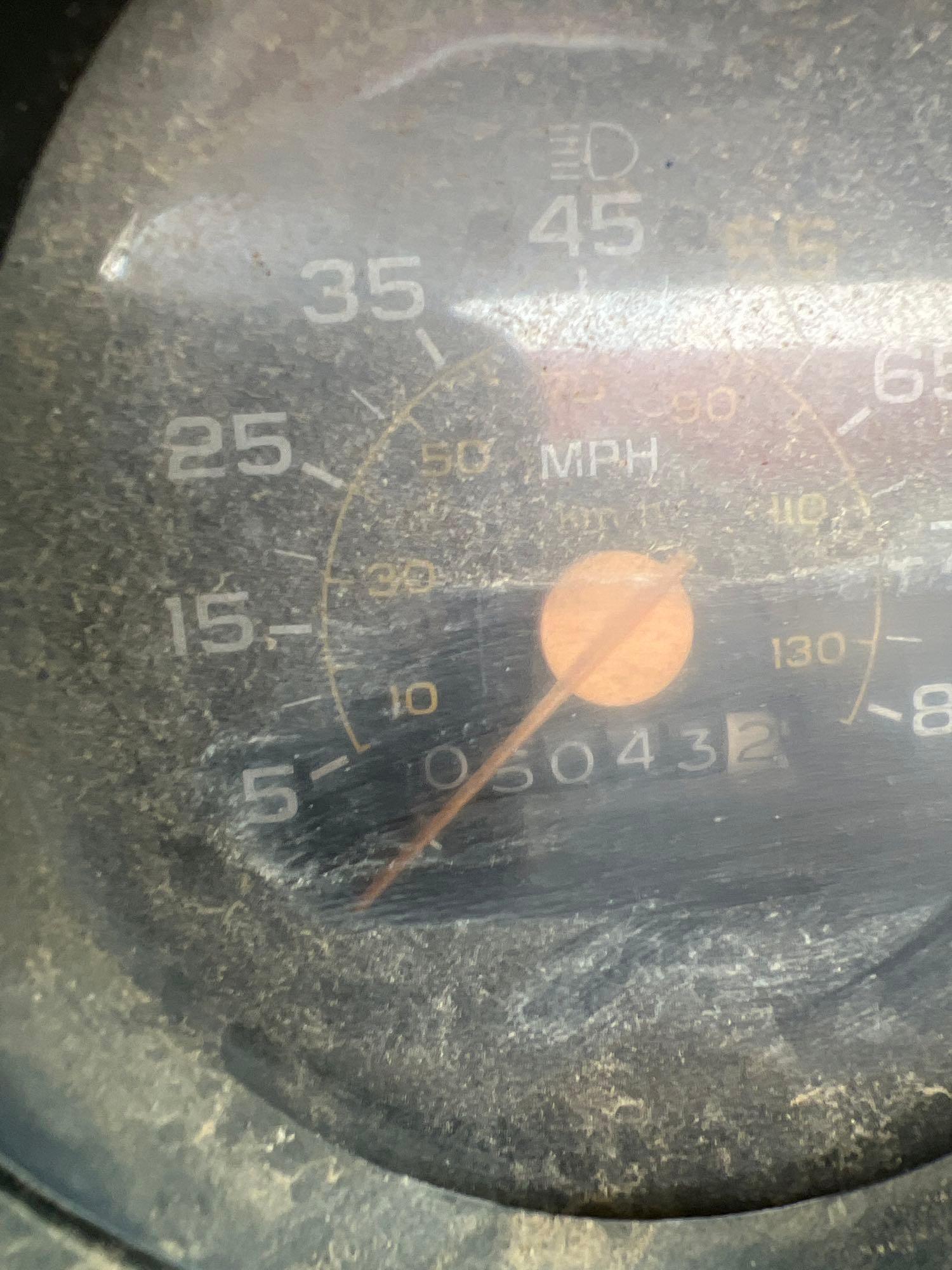 1984 GMC 7000 Diesel Top Kick Fertilizer Spreader. DOES NOT RUN