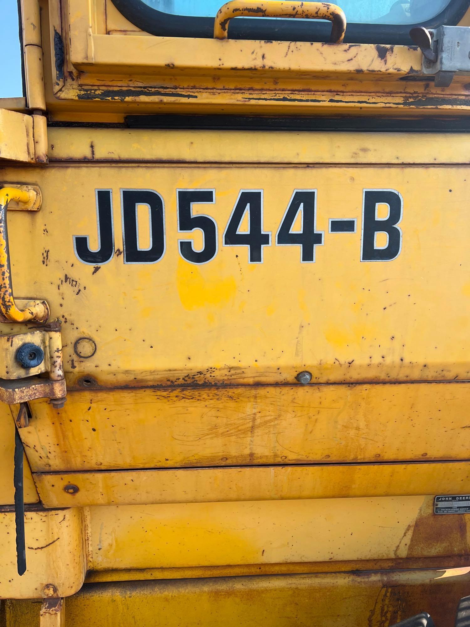 John Deere 544B Front Wheel Loader