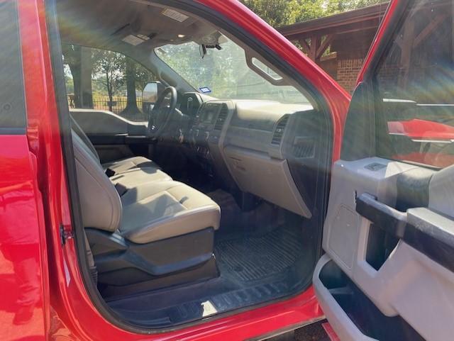 2017 Ford F-350 - 4x4 - Flatbed with Toolboxes, Electric Winch - 98,000 Miles