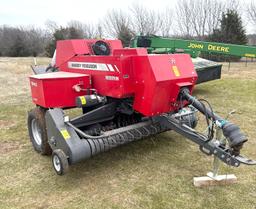 Massey Ferguson 1840 Square Baler - Works - Super Clean - Been Barn Kept