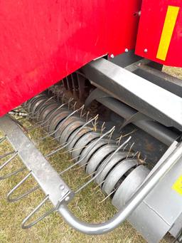 Massey Ferguson 1840 Square Baler - Works - Super Clean - Been Barn Kept