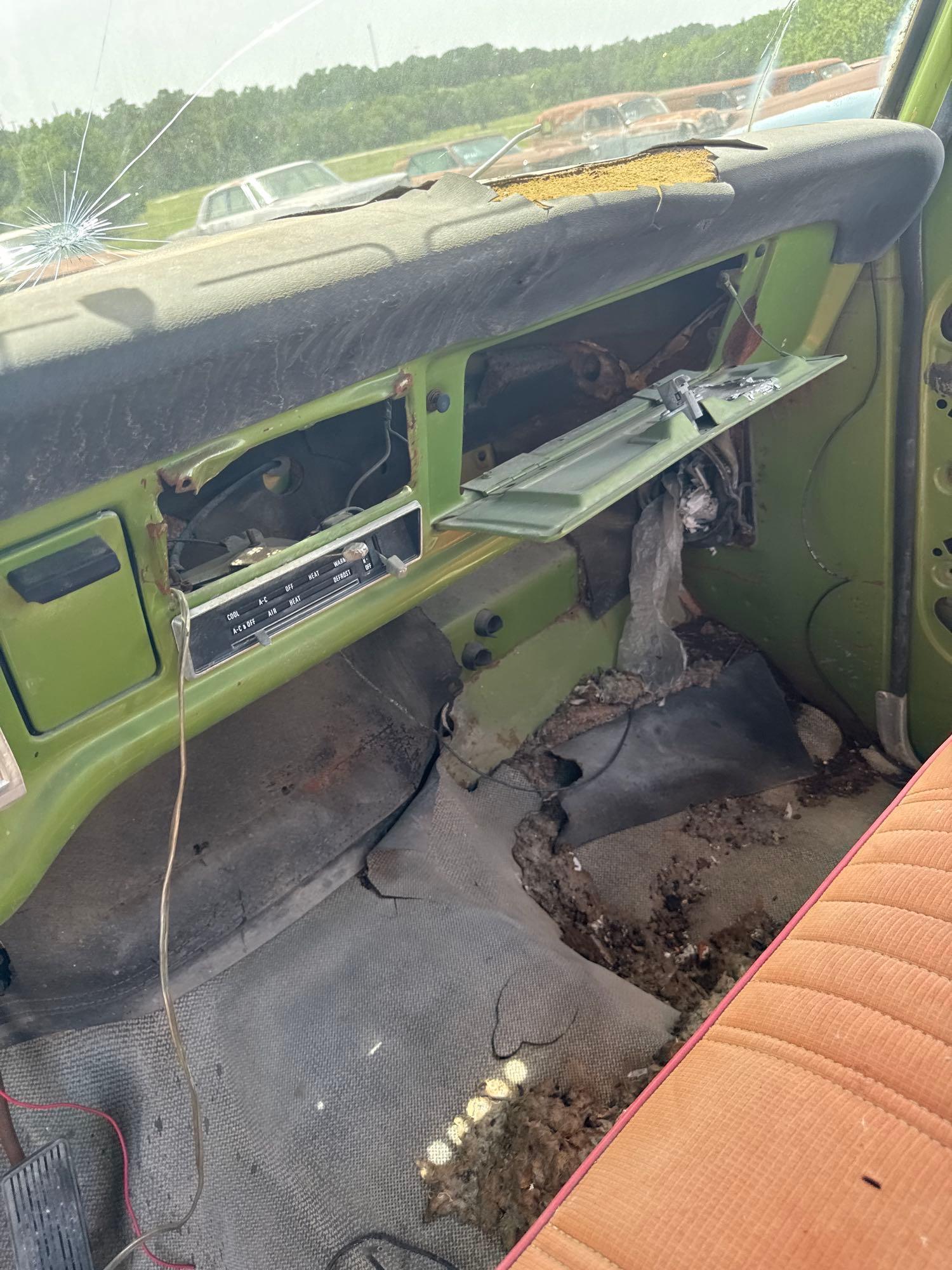 1972 Ford Pickup Explore Edition - Comes with Title