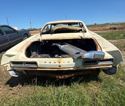1966 Pontiac Catalina 2 DR HT - Comes with Title
